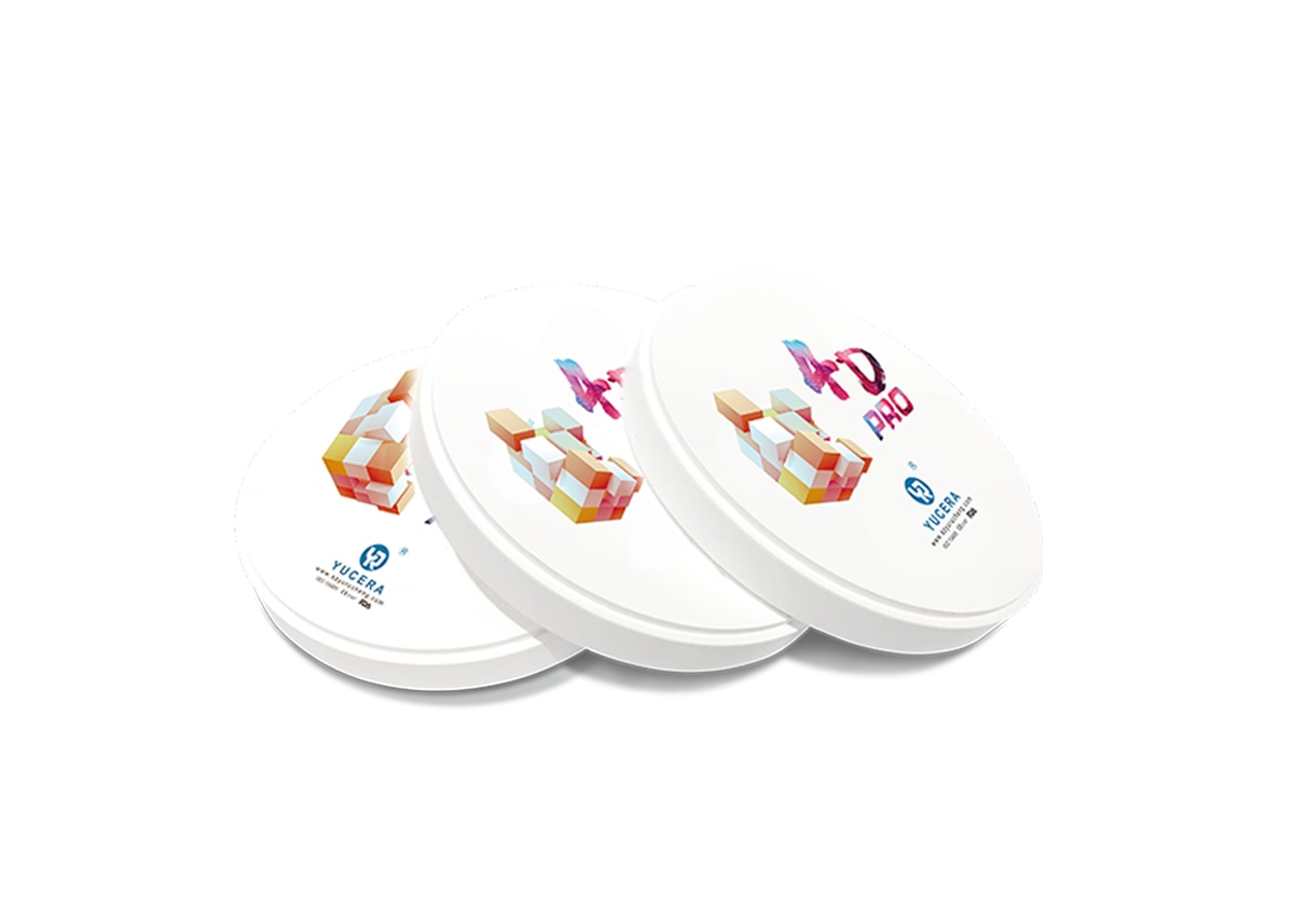 YUCERA 4D Pro Multilayer cirkonio diskai – trys diskai iš arti